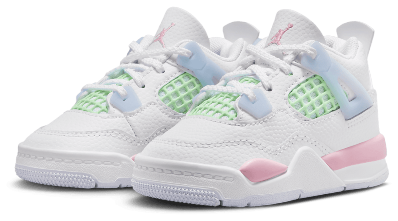 Jordan AJ 4 Retro Fem Image 6 of 8. Tap to open photo gallery.