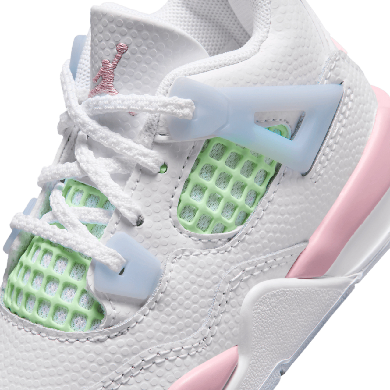 Jordan AJ 4 Retro Fem Image 7 of 8. Tap to open photo gallery.