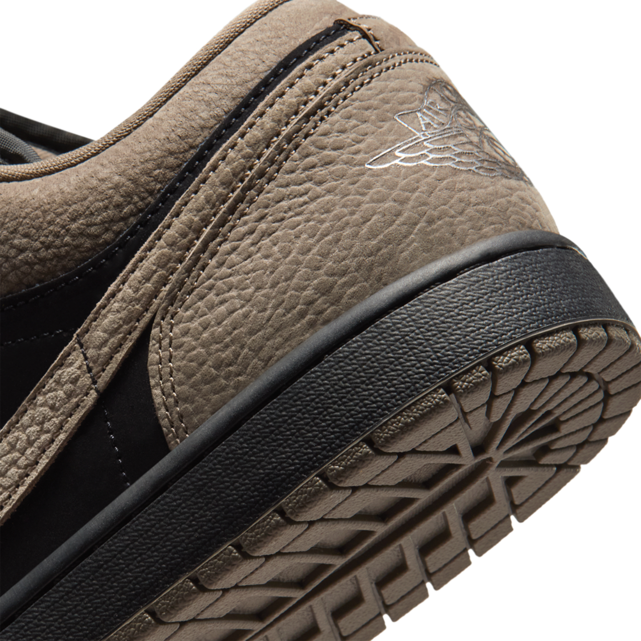 Jordan Air Jordan 1 Low SE Image 8 of 8. Tap to open photo gallery.