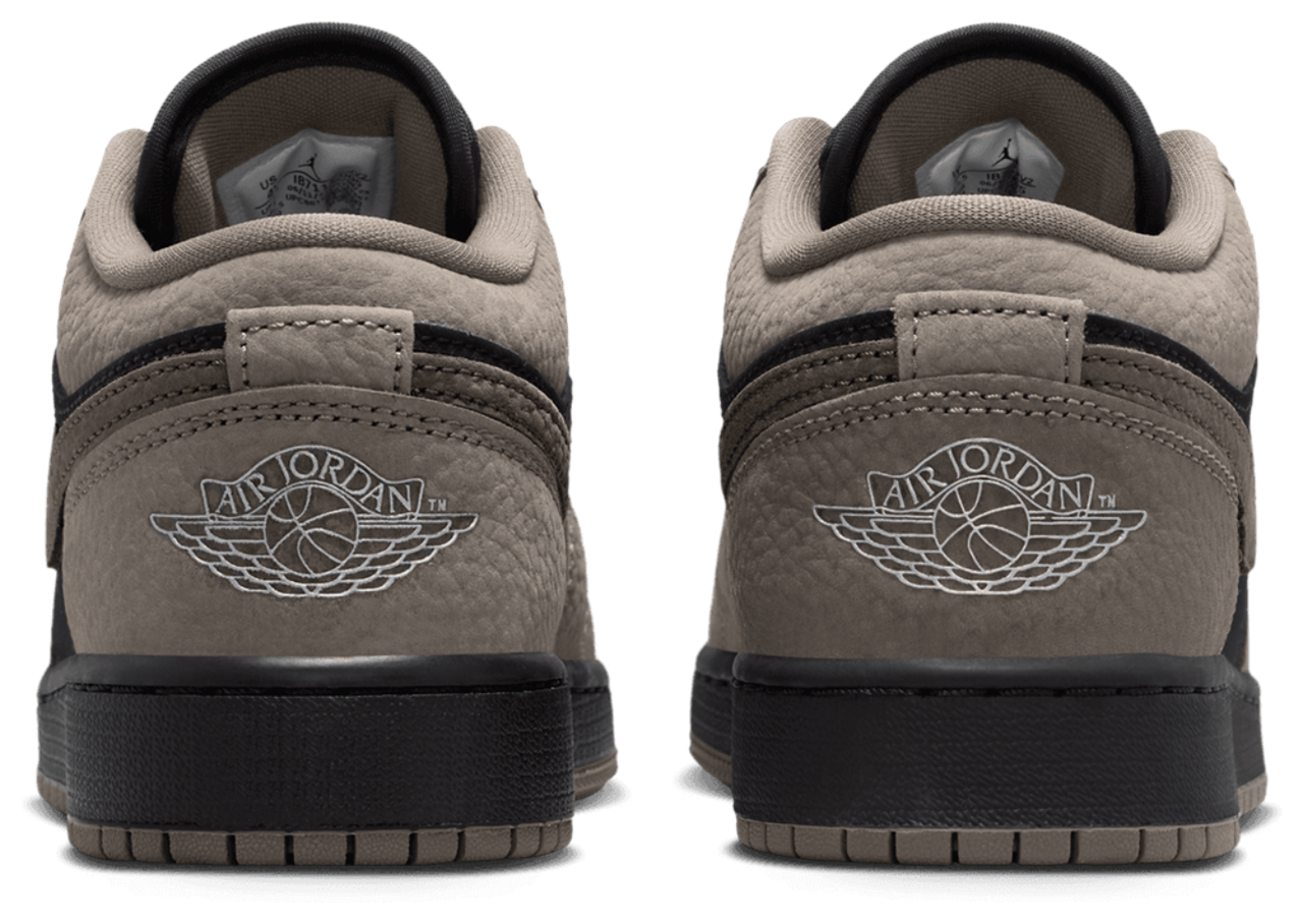 Jordan AJ 1 Low SE Image 3 of 8. Tap to open photo gallery.