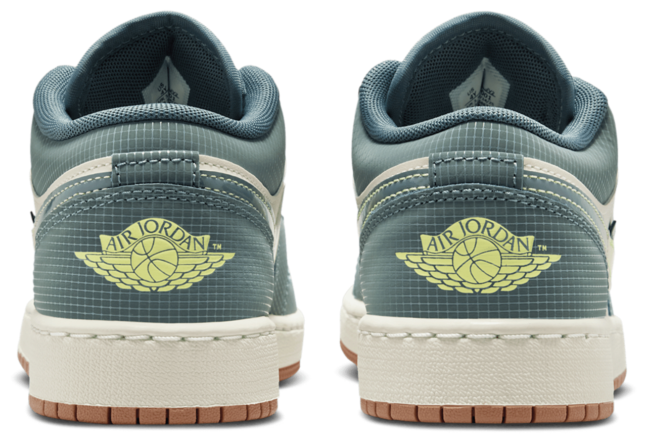 Jordan AJ 1 Low SE Image 3 of 10. Tap to open photo gallery.