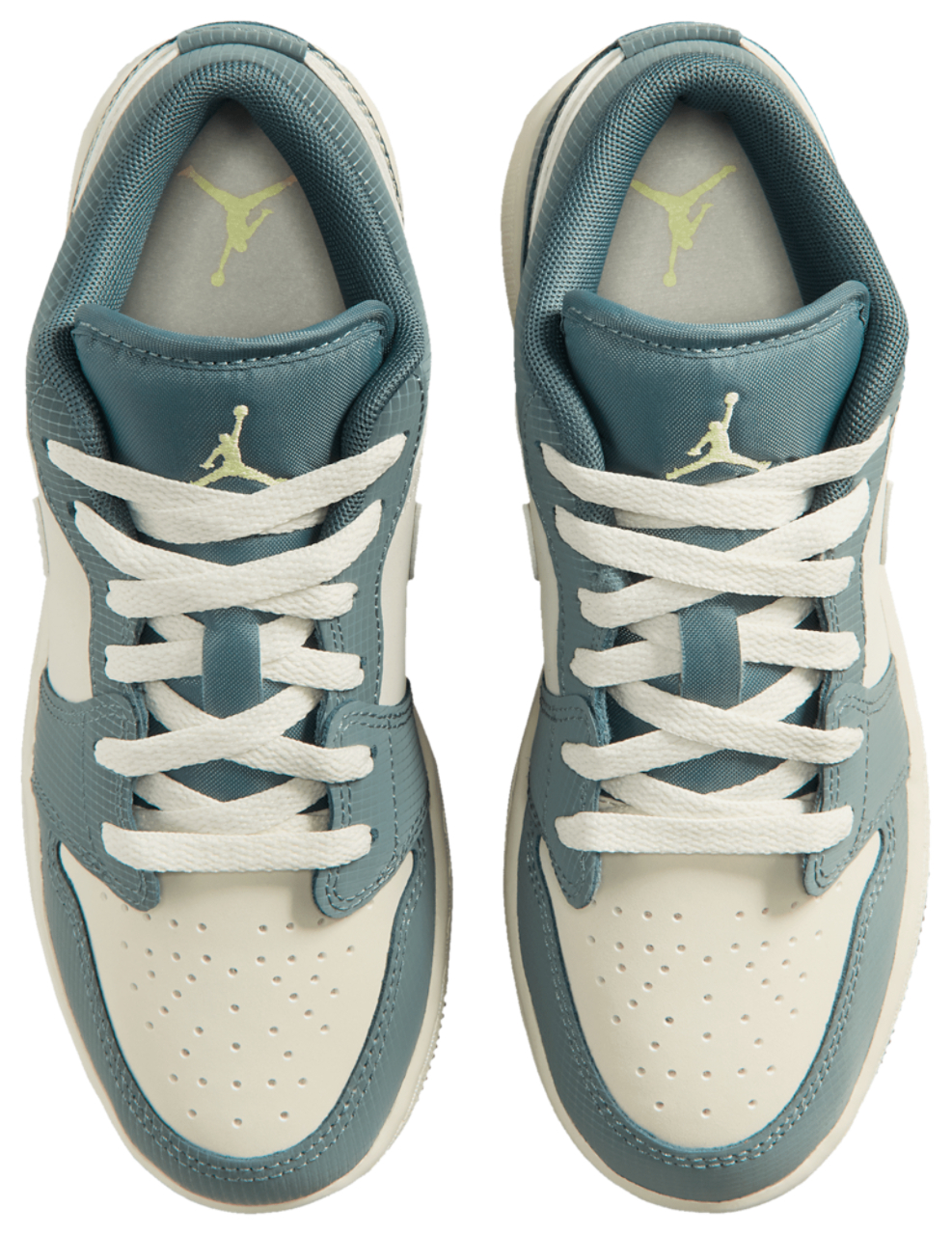 Jordan AJ 1 Low SE Image 4 of 10. Tap to open photo gallery.