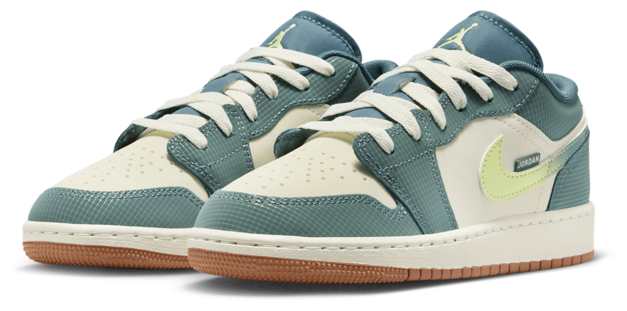 Jordan AJ 1 Low SE Image 6 of 10. Tap to open photo gallery.