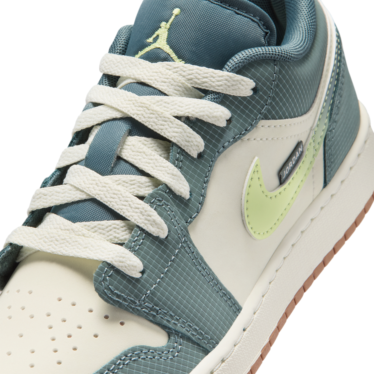 Jordan AJ 1 Low SE Image 7 of 10. Tap to open photo gallery.