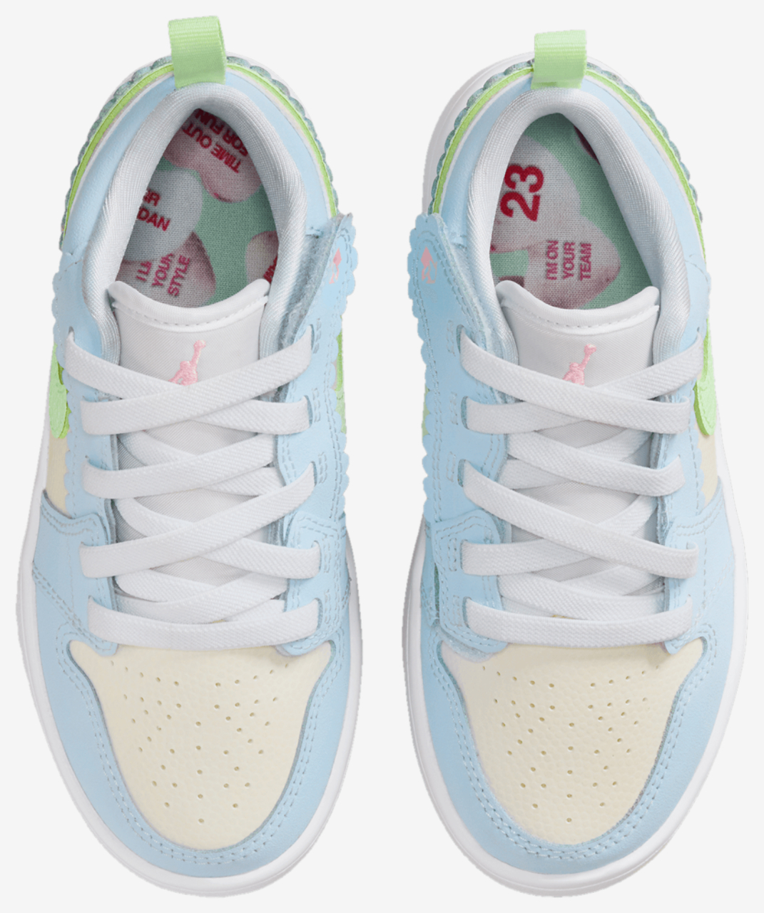 Jordan AJ 1 Low ALT SE Fem Image 4 of 13. Tap to open photo gallery.
