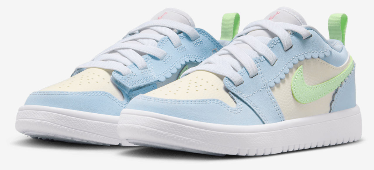 Jordan AJ 1 Low ALT SE Fem Image 6 of 13. Tap to open photo gallery.