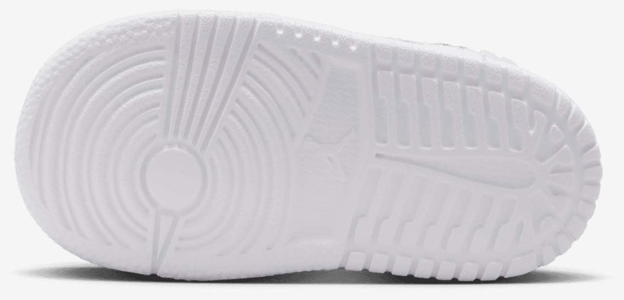 Jordan AJ 1 Low ALT SE Fem Image 5 of 12. Tap to open photo gallery.