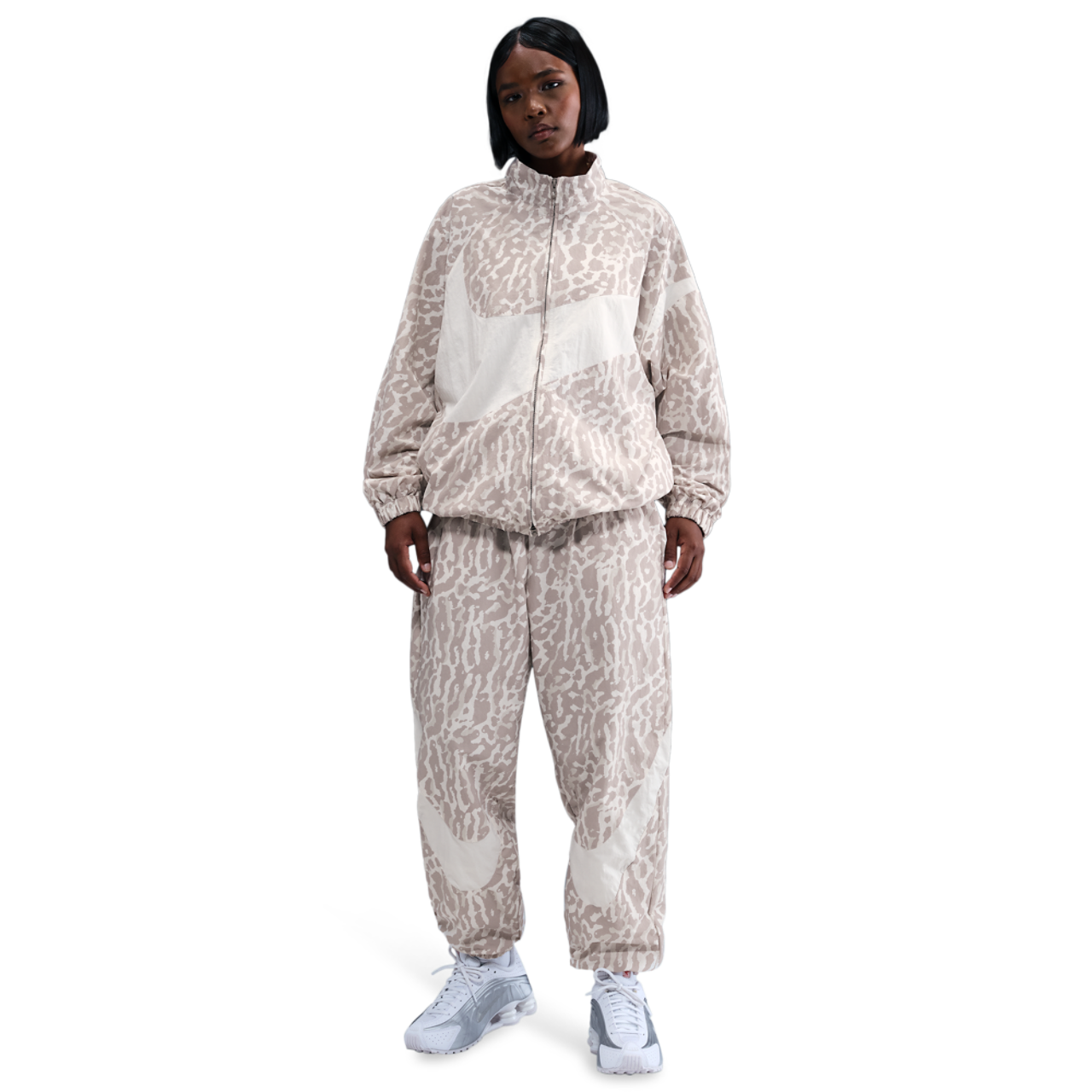 Nike NSW Trend Woven HBR AOP Pant Image 3 of 4. Tap to open photo gallery.