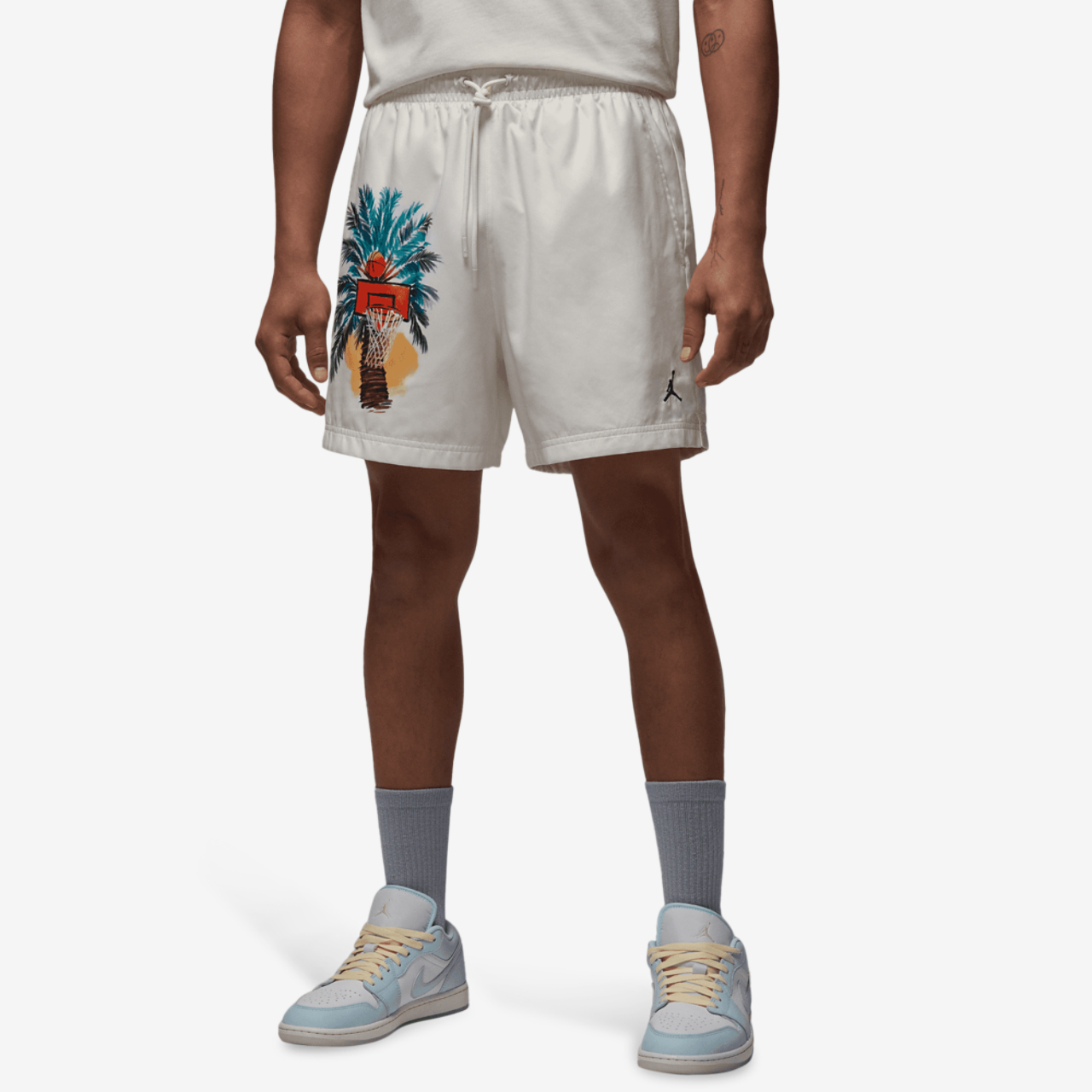 Jordan Essential SMR PK LBR NY Shorts Image 7 of 8. Tap to open photo gallery.