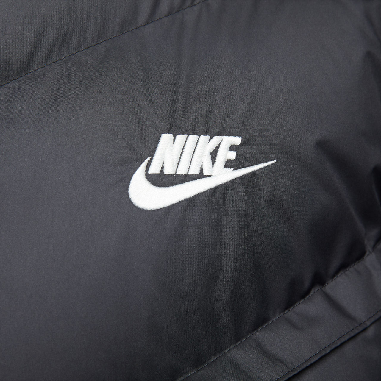 Nike SF Water Resistant PL Filled Hooded Jacket Image 4 of 7. Tap to open photo gallery.