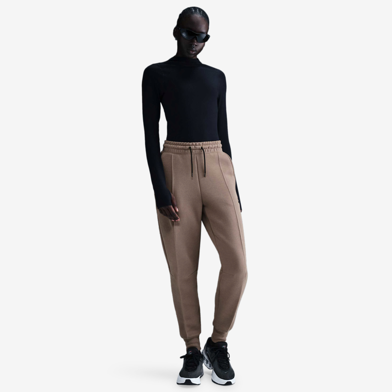 Nike NSW Tech Fleece MR Joggers Image 3 of 5. Tap to open photo gallery.