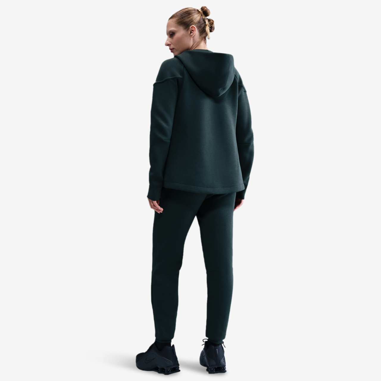 Nike NSW Tech Fleece MR Joggers Image 4 of 4. Tap to open photo gallery.
