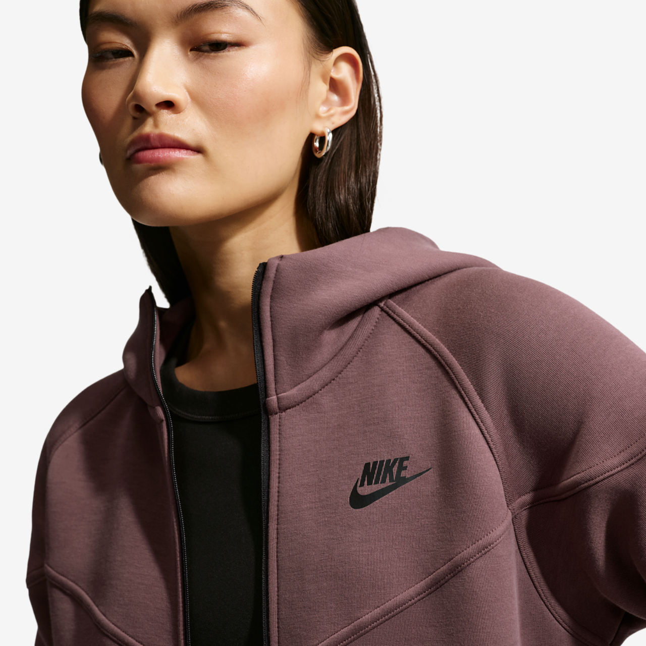 Nike NSW Tech Fleece WR Full-Zip Hoodie Image 4 of 7. Tap to open photo gallery.