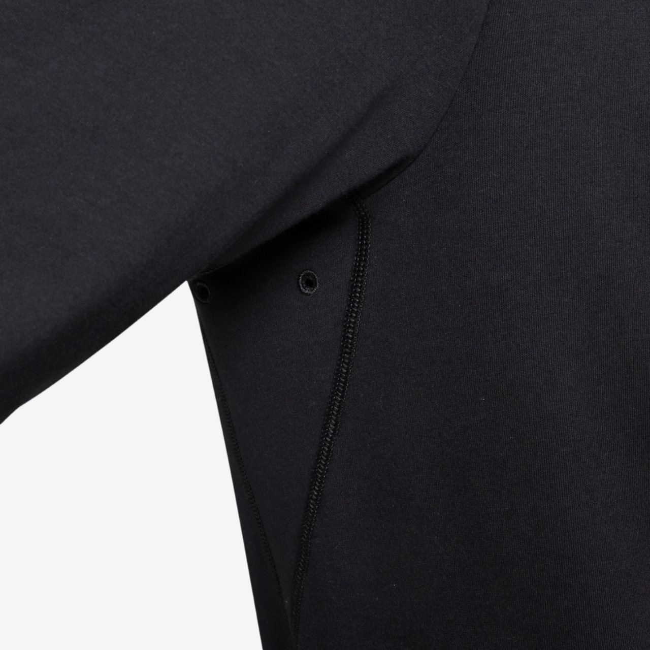 Nike Dri-FIT Primary Long Sleeve Top Image 4 of 4. Tap to open photo gallery.