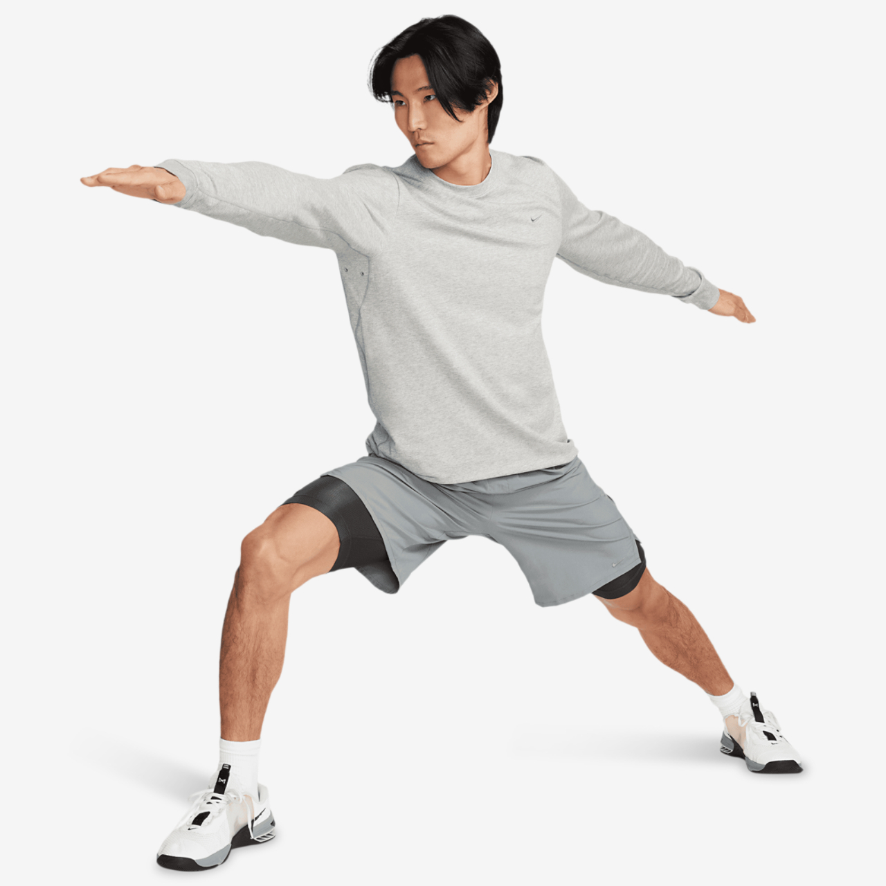 Nike Dri-FIT Primary Long Sleeve Top Image 4 of 4. Tap to open photo gallery.