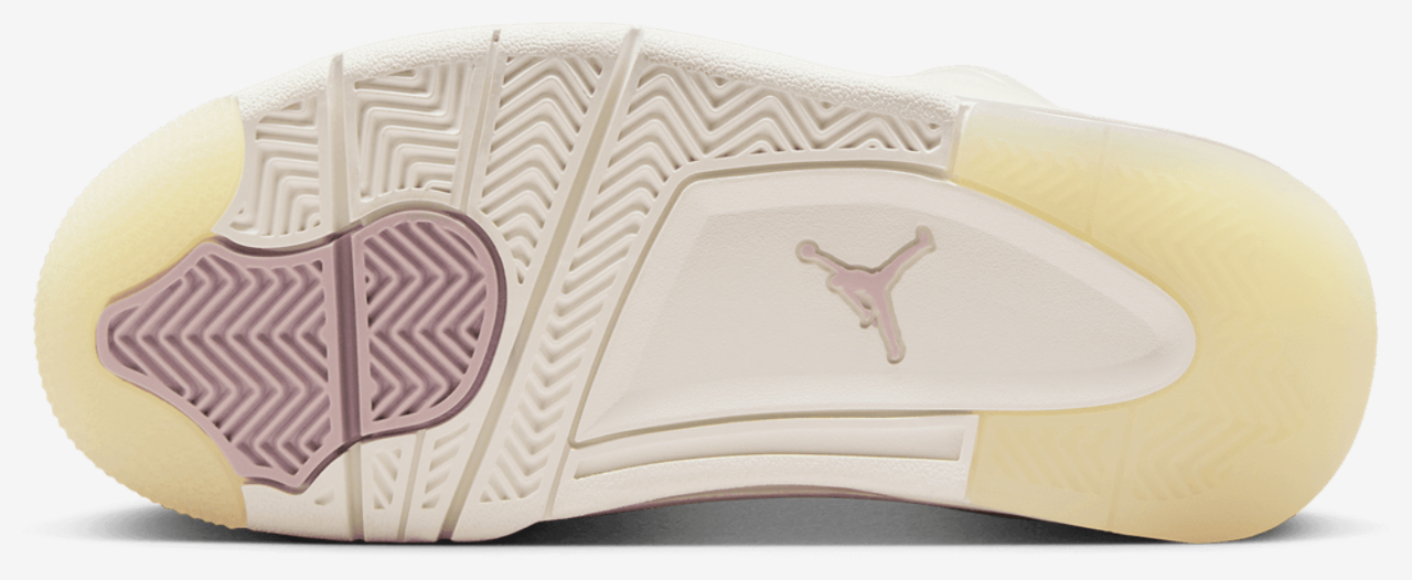 Jordan AJ 4 Remastered Image 5 of 8. Tap to open photo gallery.