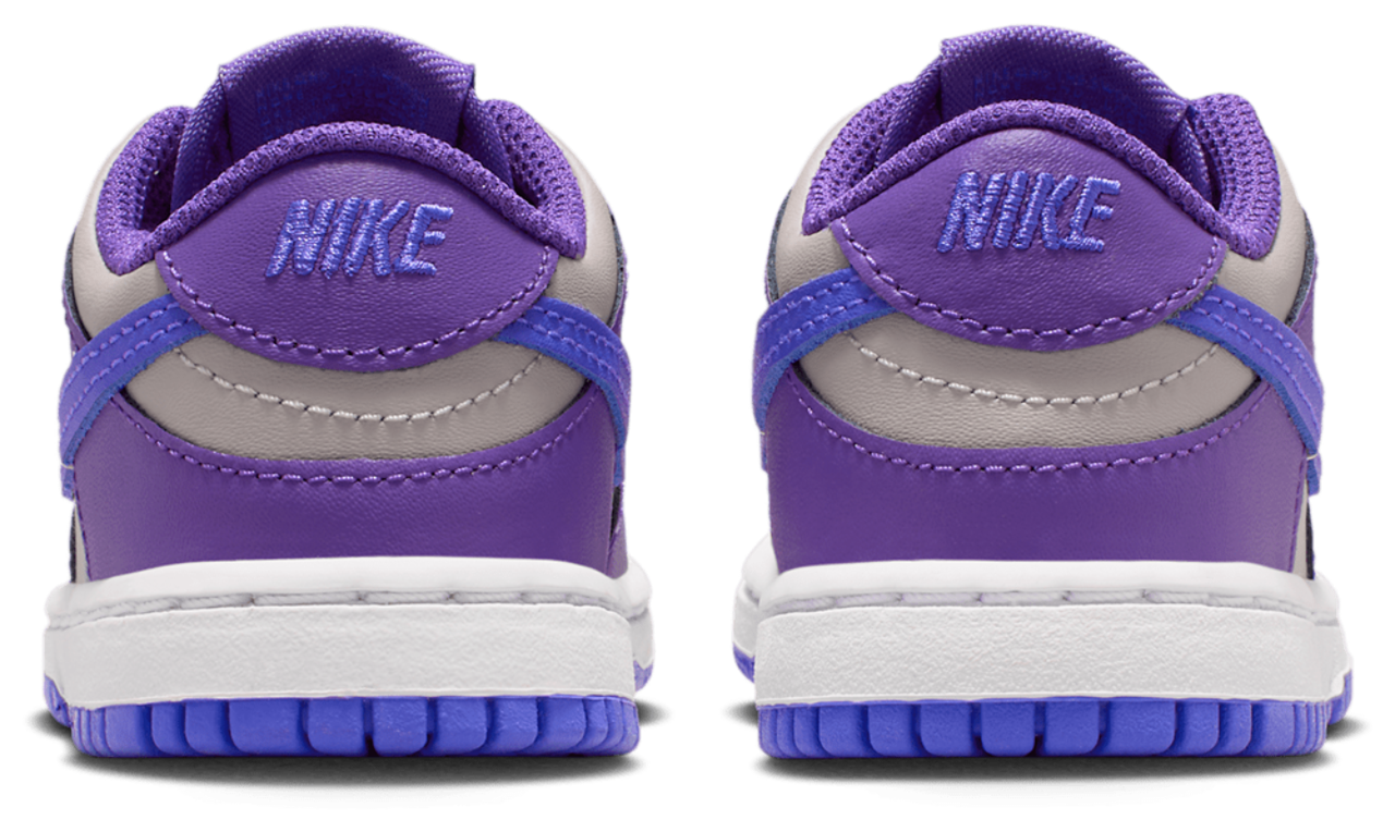 Nike Dunk Low Image 3 of 7. Tap to open photo gallery.