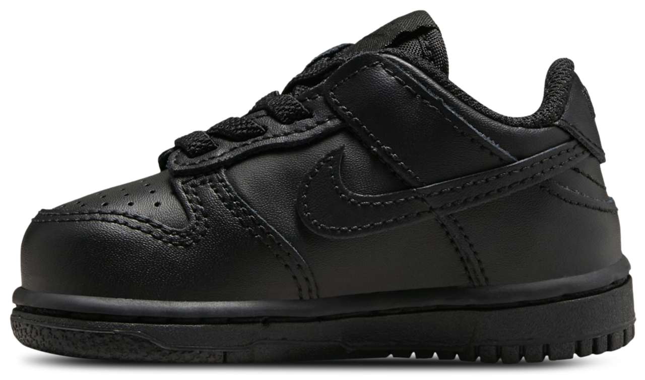 Nike Dunk Low  Image 2 of 5. Tap to open photo gallery.