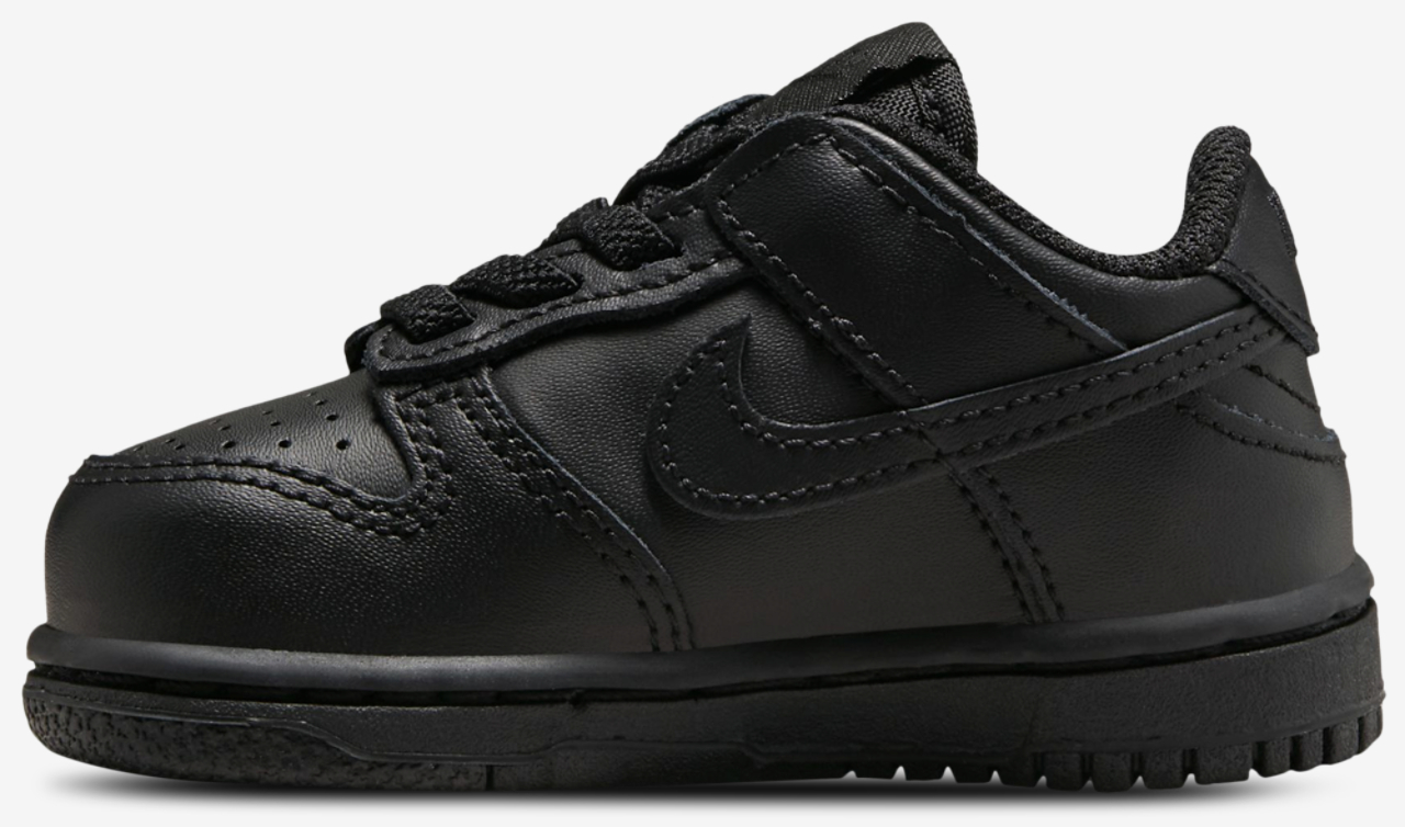 Nike Dunk Low  Image 2 of 5. Tap to open photo gallery.