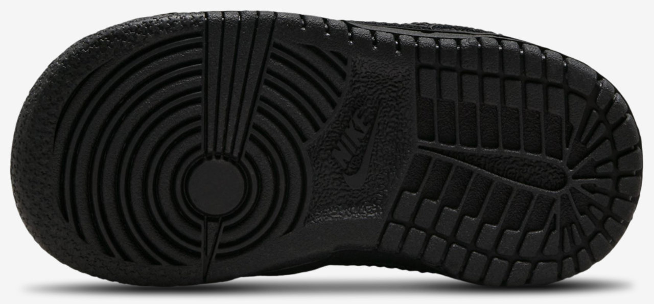 Nike Dunk Low  Image 5 of 5. Tap to open photo gallery.