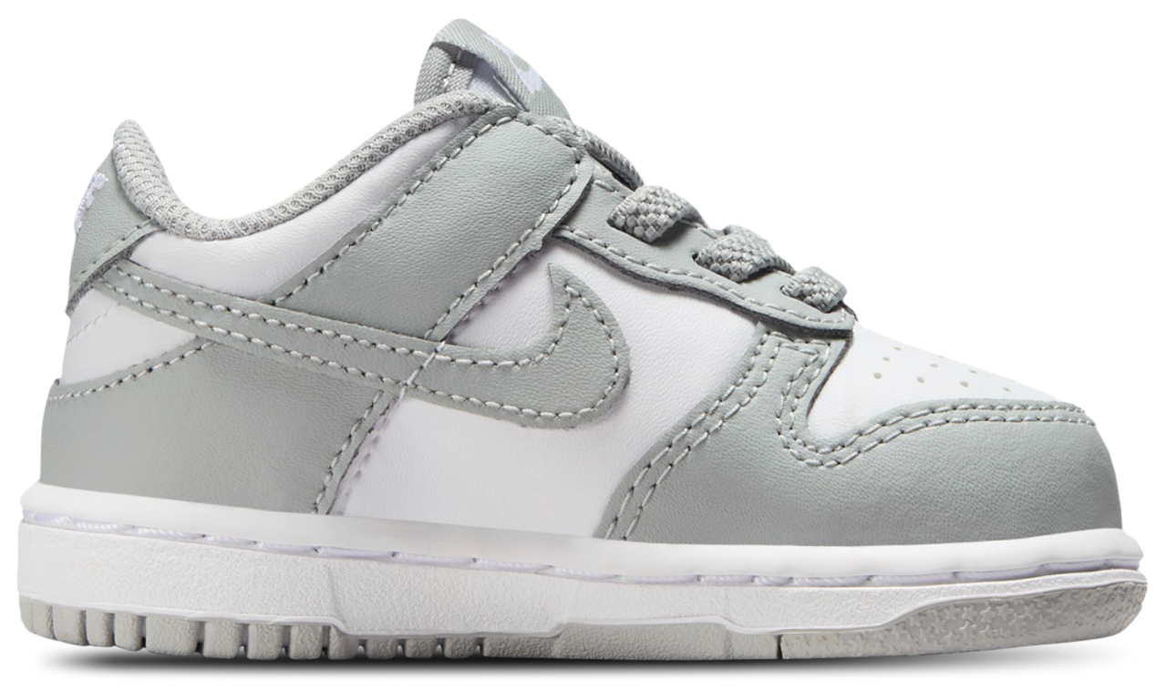 Nike Dunk Low  Image 1 of 5. Tap to open photo gallery.