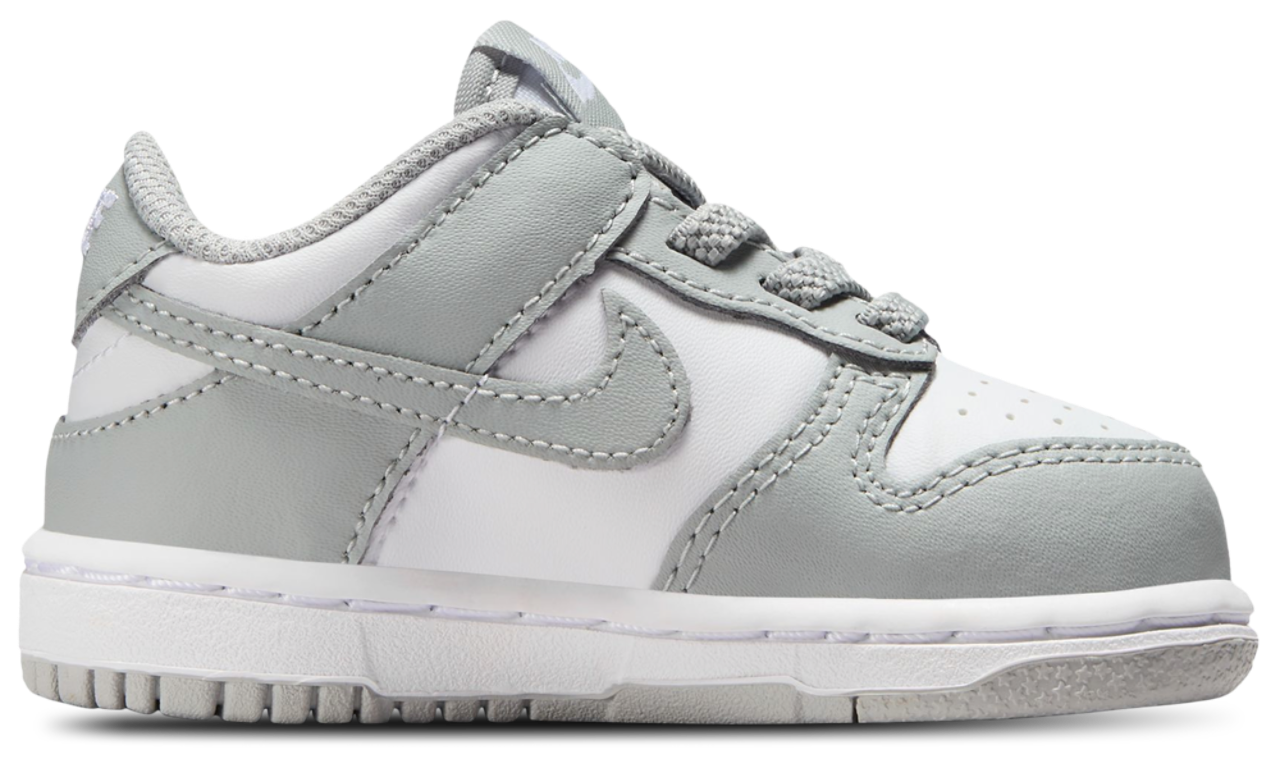 Nike Dunk Low  Image 1 of 5. Tap to open photo gallery.