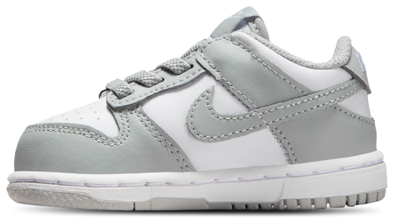 Nike Dunk Low  Image 2 of 5. Tap to open photo gallery.