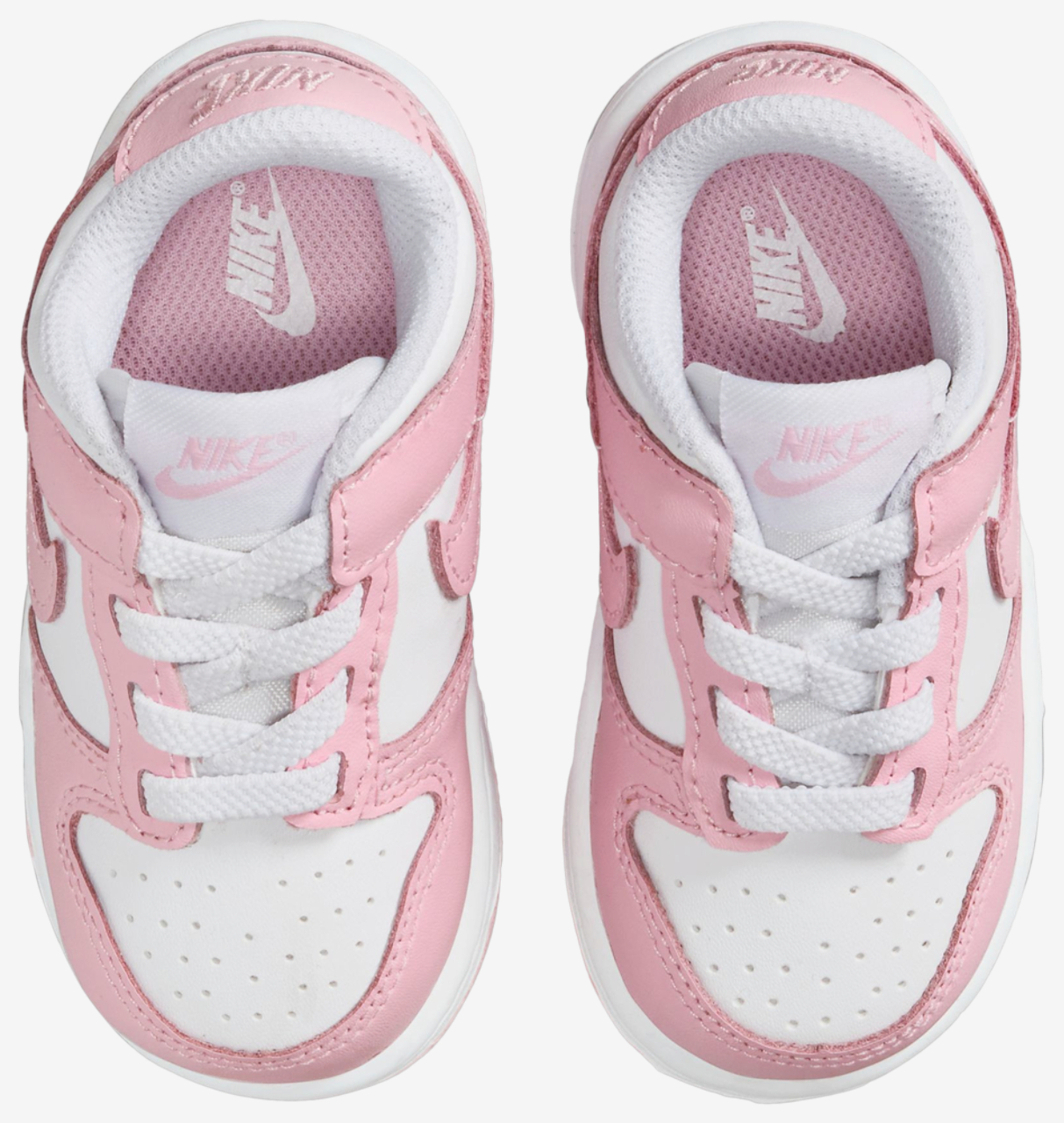 Nike Dunk Low Image 4 of 5. Tap to open photo gallery.