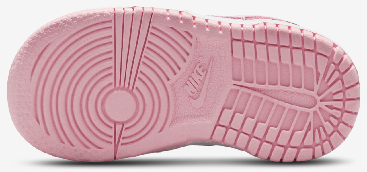 Nike Dunk Low Image 5 of 5. Tap to open photo gallery.