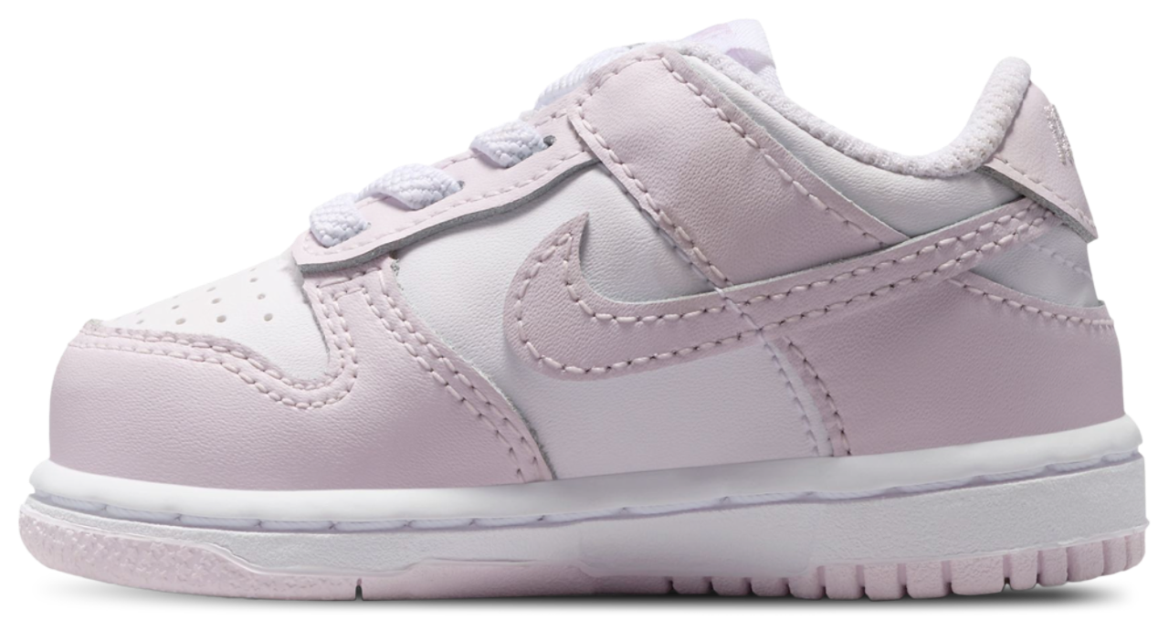 Nike Dunk Low Image 2 of 5. Tap to open photo gallery.