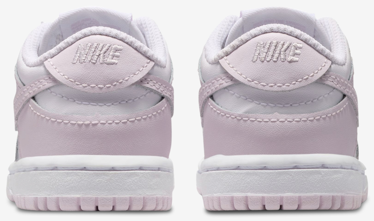 Nike Dunk Low Image 3 of 5. Tap to open photo gallery.