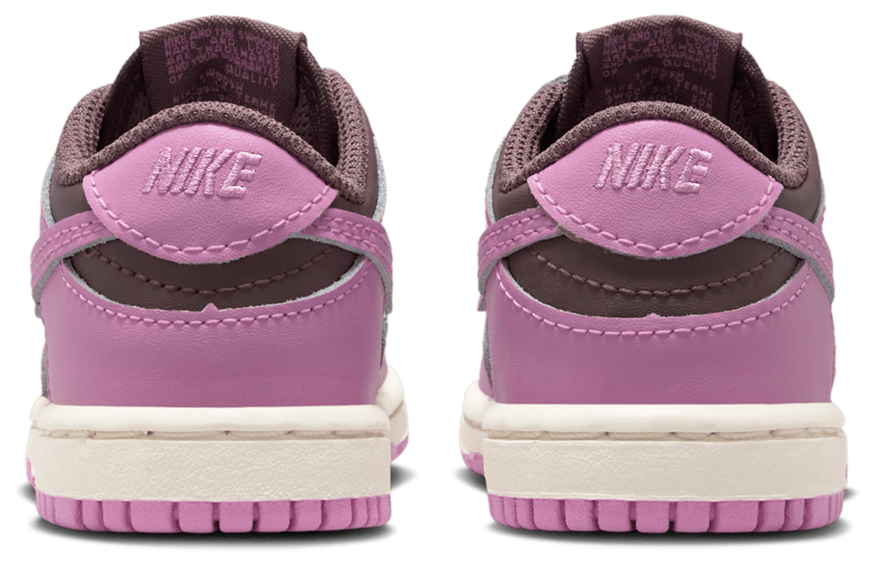 Nike Dunk Low Image 3 of 7. Tap to open photo gallery.