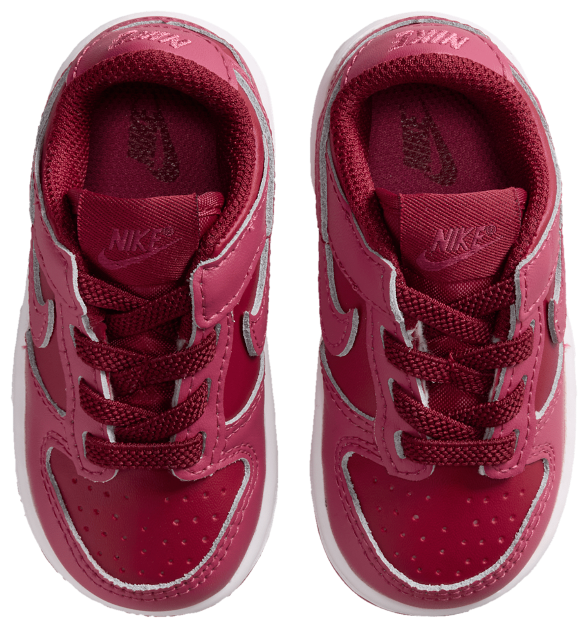Nike Dunk Low  Image 4 of 5. Tap to open photo gallery.