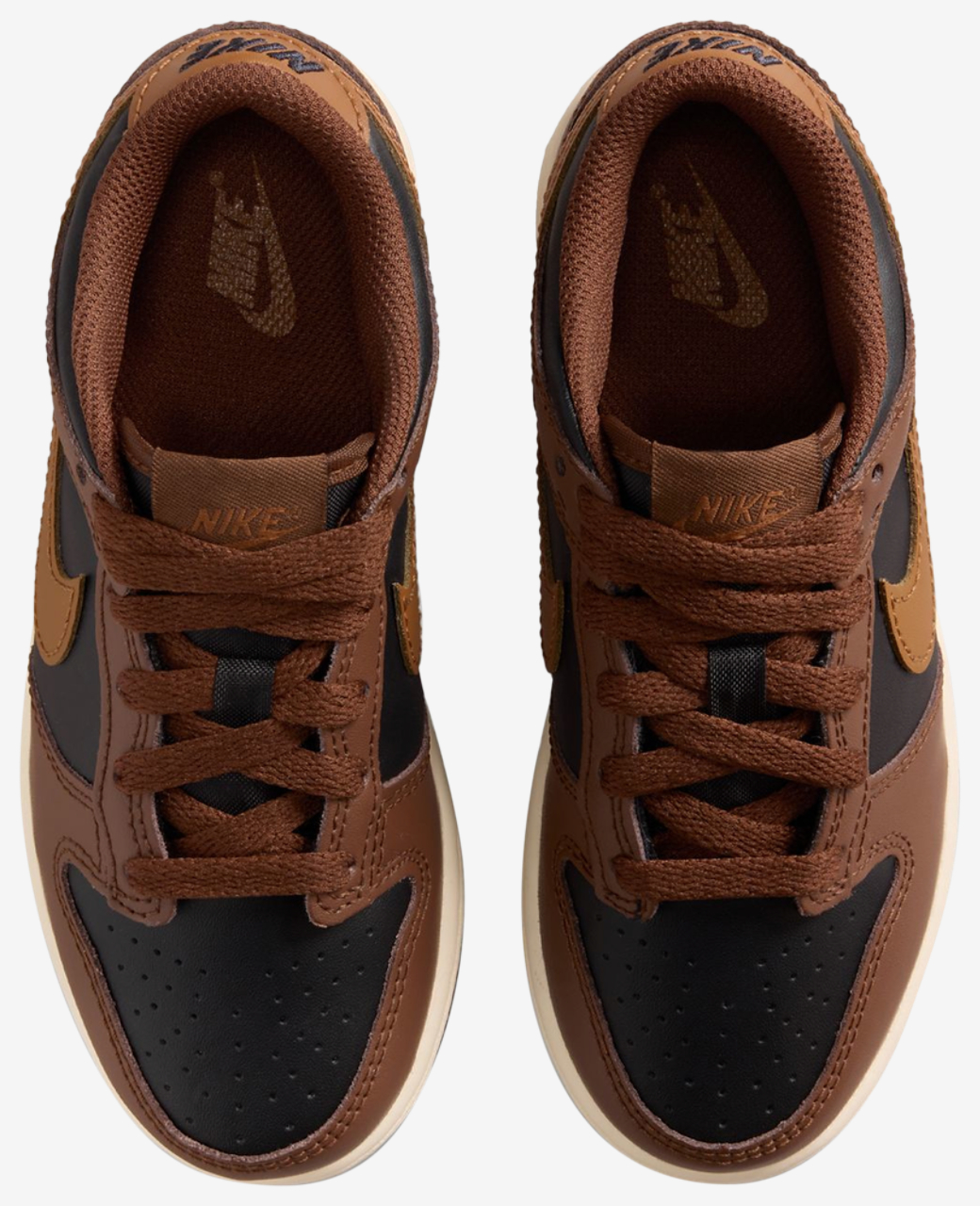 Nike Dunk Low Image 4 of 5. Tap to open photo gallery.