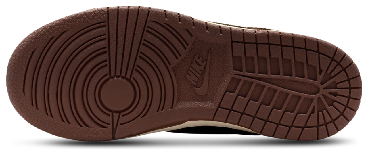 Nike Dunk Low Image 5 of 5. Tap to open photo gallery.