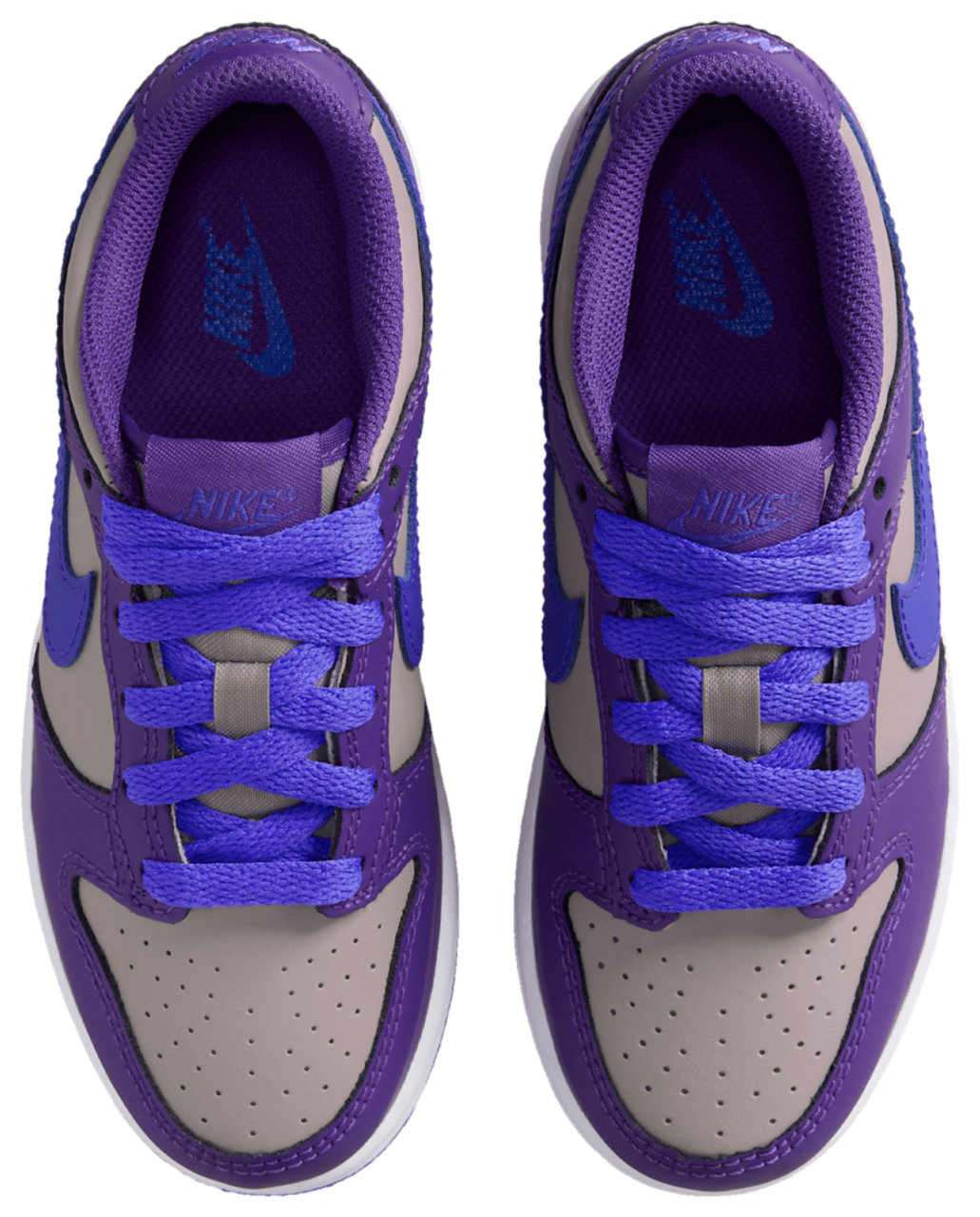 Nike Dunk Low Image 4 of 8. Tap to open photo gallery.