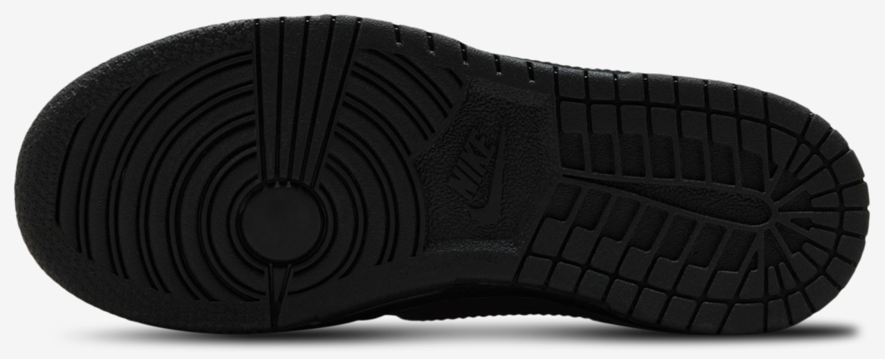 Nike Dunk Low Image 5 of 5. Tap to open photo gallery.