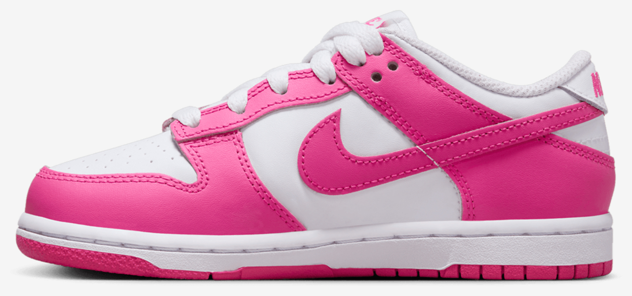 Nike Dunk Low Image 2 of 8. Tap to open photo gallery.