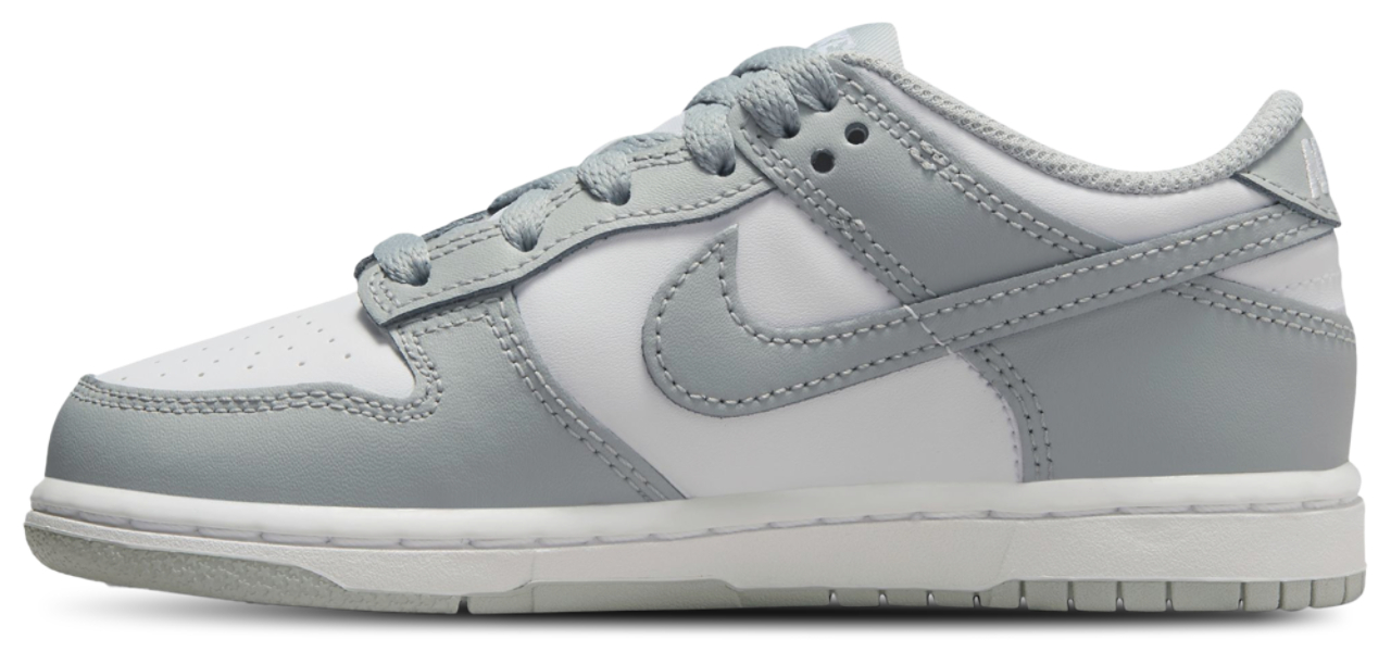 Nike Dunk Low Image 2 of 5. Tap to open photo gallery.