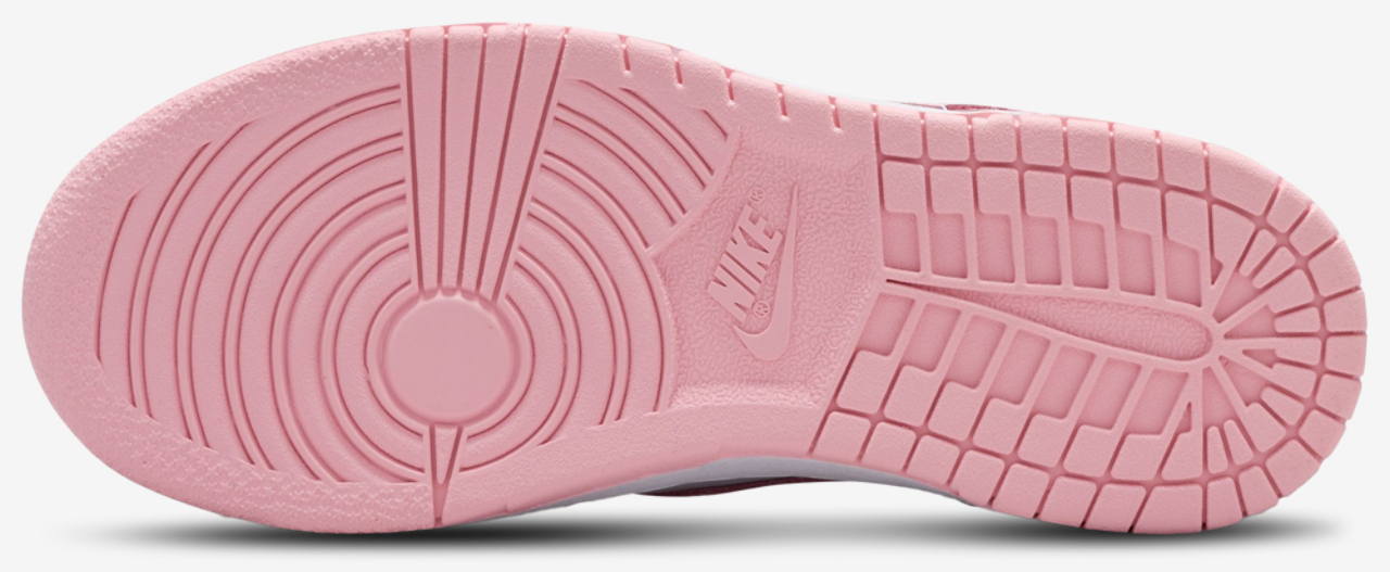 Nike Dunk Low Image 5 of 5. Tap to open photo gallery.