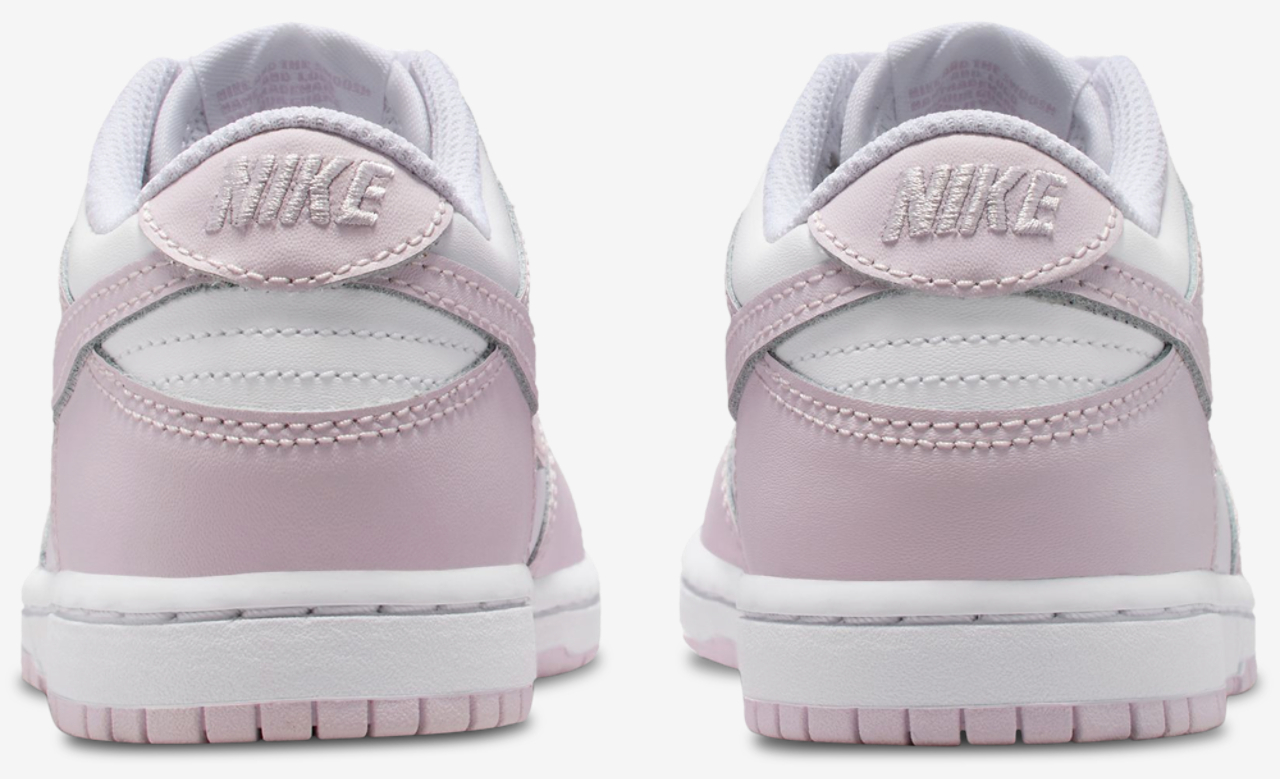 Nike Dunk Low Image 3 of 5. Tap to open photo gallery.