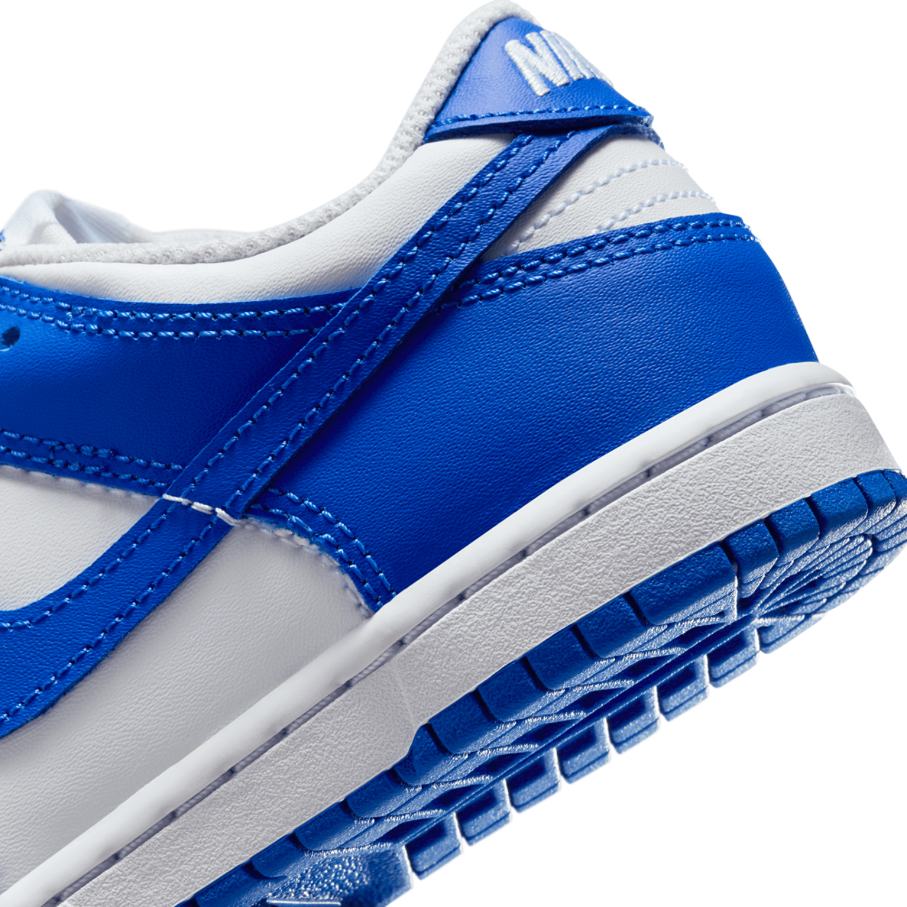 Nike Dunk Low Image 8 of 8. Tap to open photo gallery.