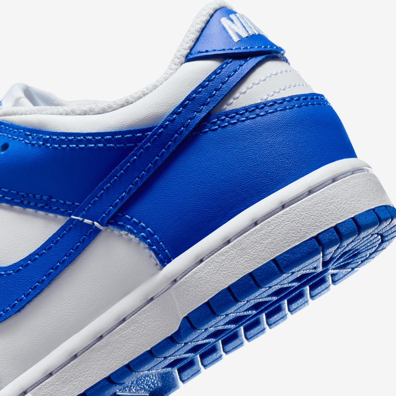 Nike Dunk Low Image 8 of 8. Tap to open photo gallery.