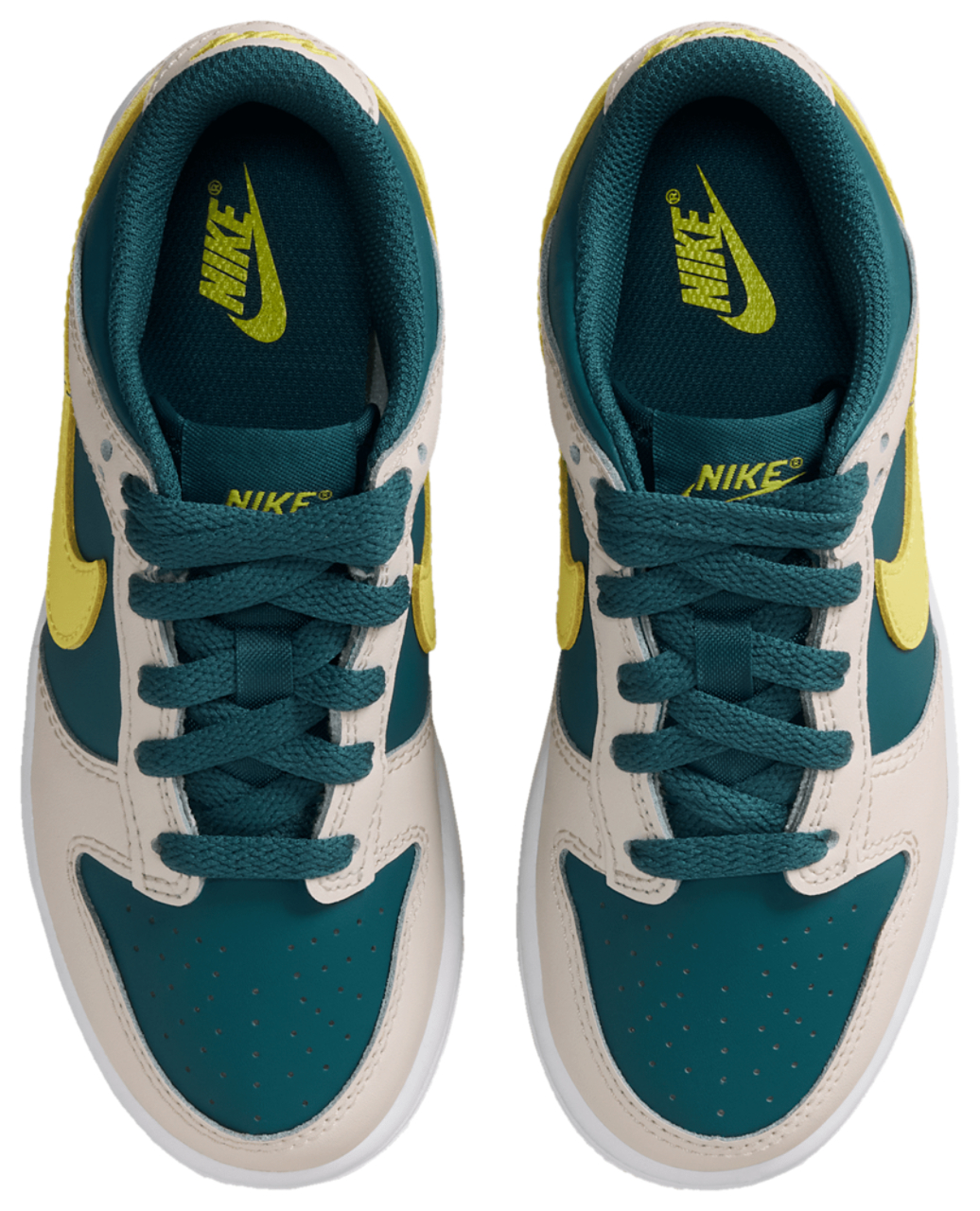 Nike Dunk Low Image 4 of 8. Tap to open photo gallery.
