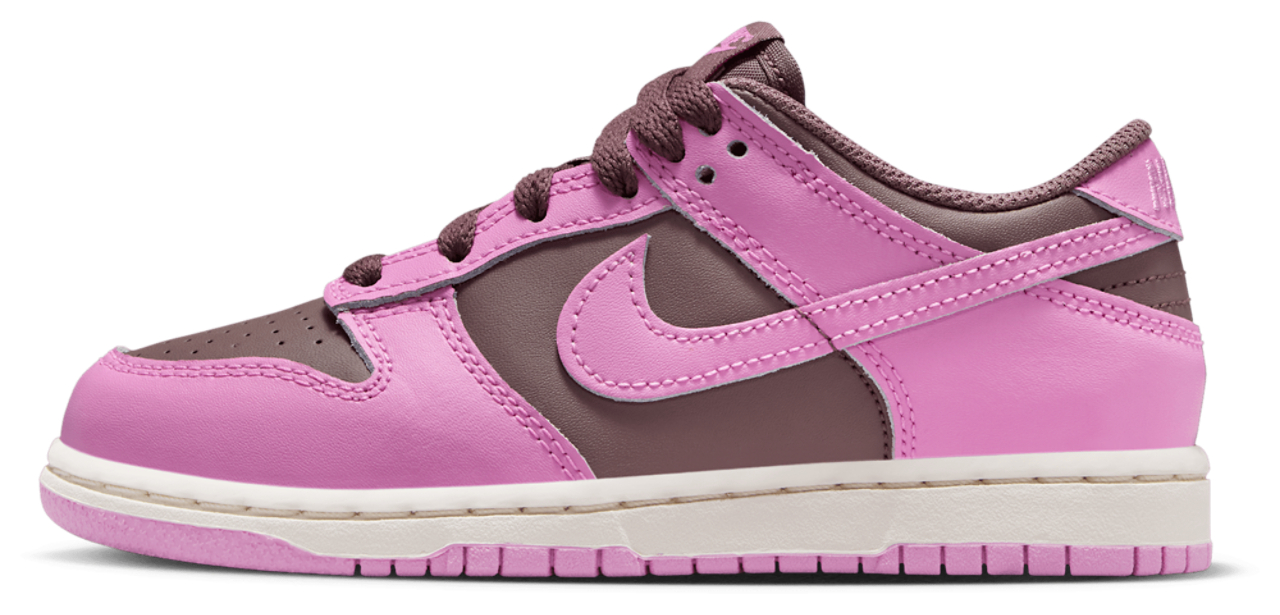 Nike Dunk Low Image 2 of 5. Tap to open photo gallery.