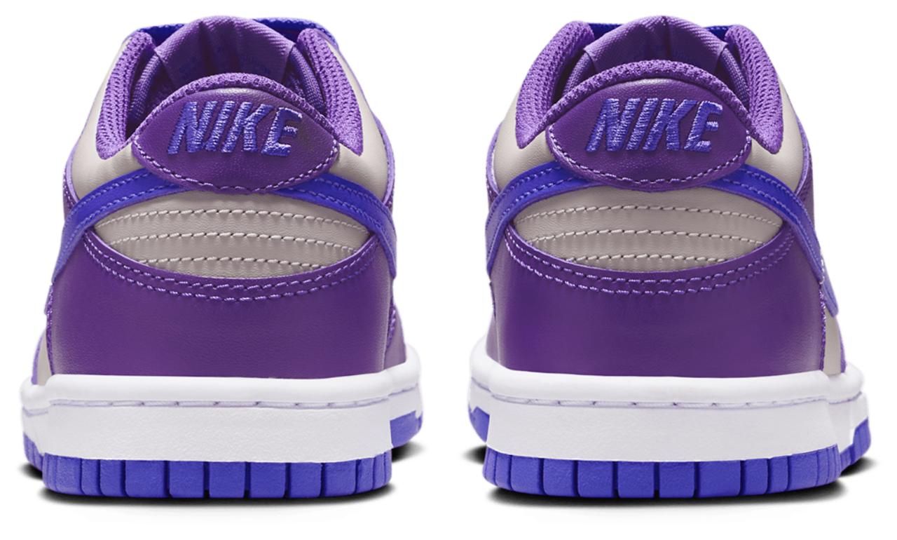 Nike Dunk Low Image 3 of 8. Tap to open photo gallery.