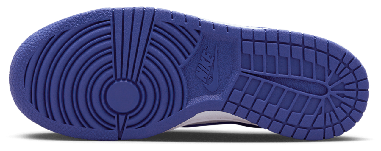Nike Dunk Low Image 5 of 8. Tap to open photo gallery.