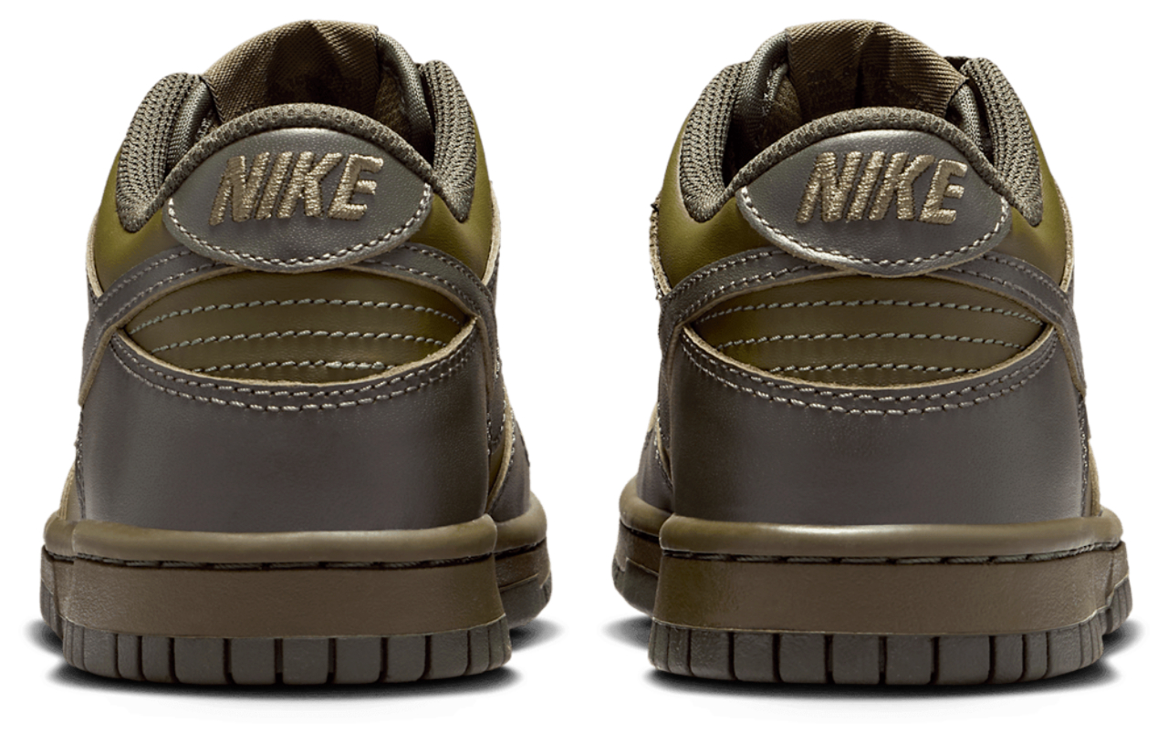 Nike Dunk Low Image 3 of 8. Tap to open photo gallery.