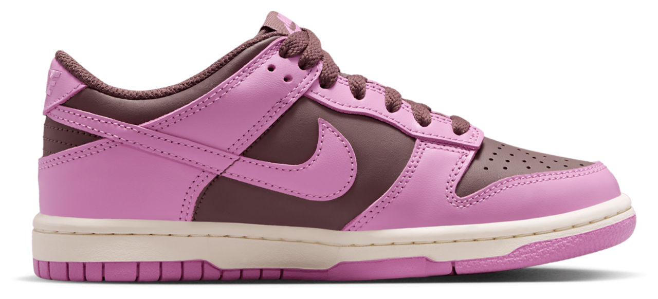 Nike Dunk Low Image 1 of 8. Tap to open photo gallery.