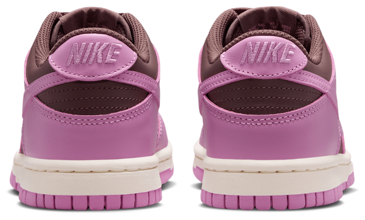 Nike Dunk Low Image 3 of 8. Tap to open photo gallery.